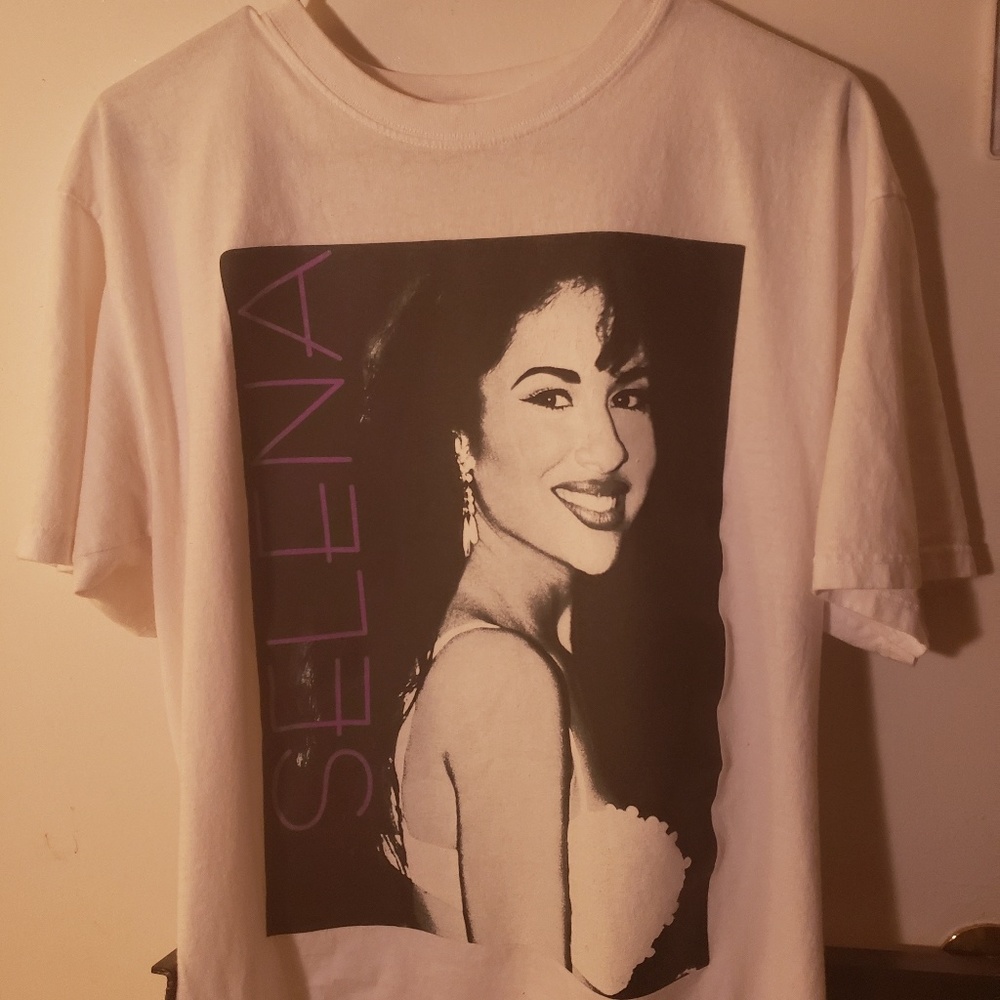 Selena t-shirt